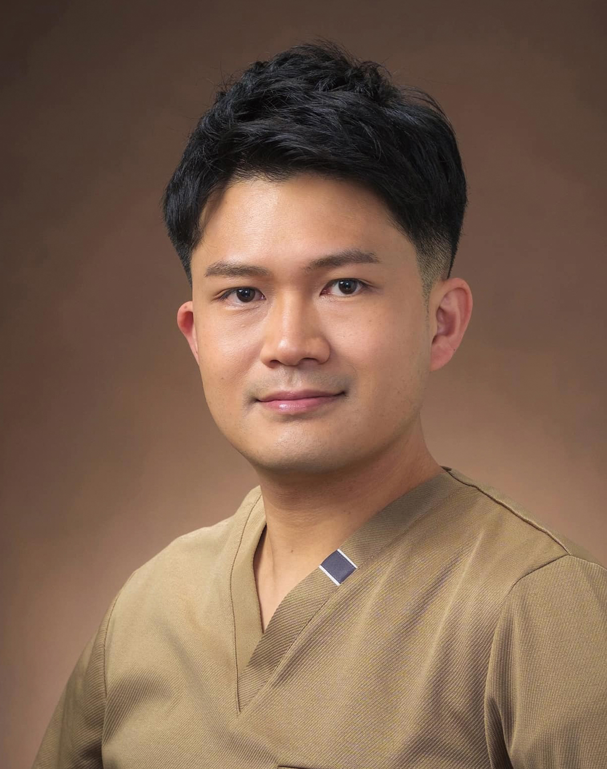 講師